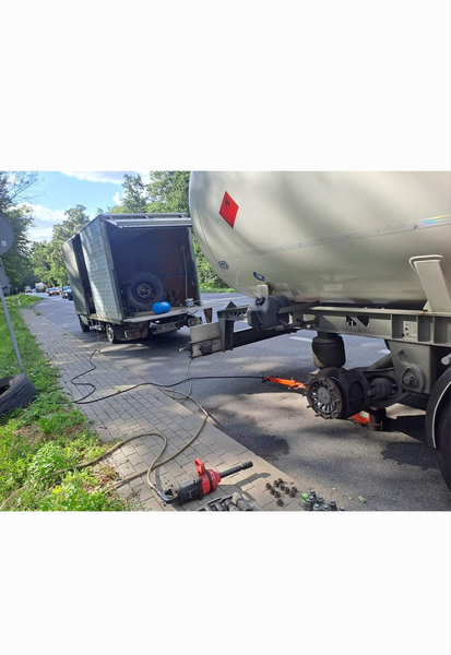 Zdjęcie na okładce dla Wulkanizacja Mobilna Tir/Rolnicze - Serwis Opon